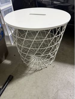 Ikea strage table