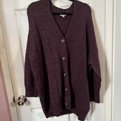 Women’s size 22 / 24 long sweater with buttons down the front.  Long sleeves.  Brand new never worn. Has been in the dresser drawer.  Brand Avenue.  