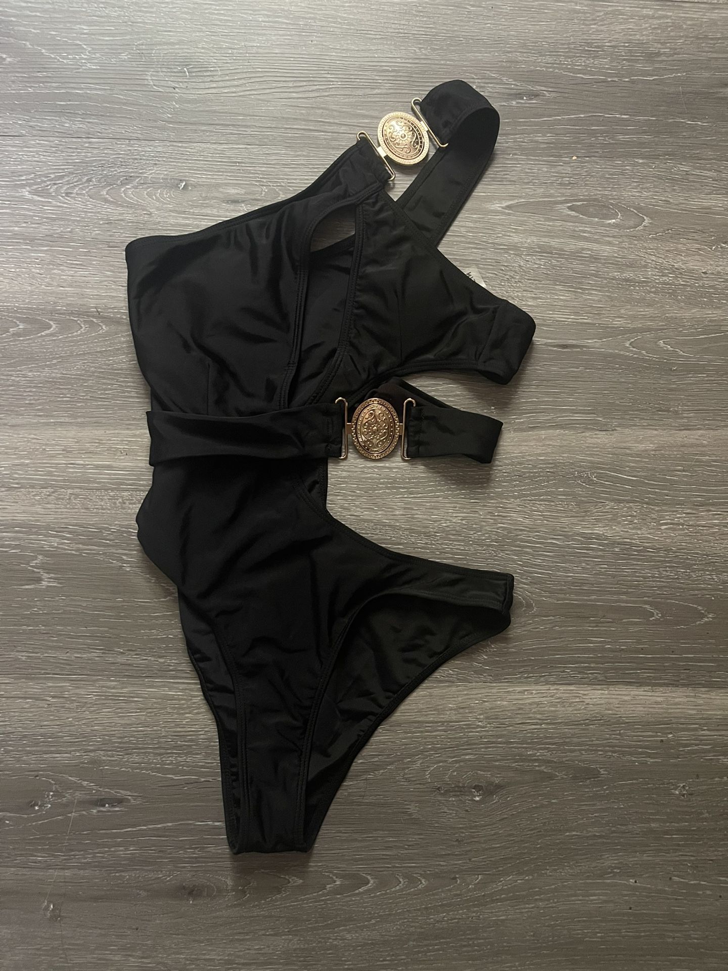 Metal Decor Cut Out One Shoulder One Piece Swimsuit Versace Inspired Swisuit Bikini Bikini Traje De Baño