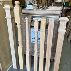 Various Oak Box & Turned Newel Posts 