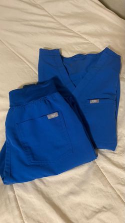 FIGS Scrub Set Top and Pants