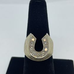 14k Gold Diamond Ring.
