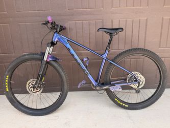 Trek Roscoe 6—Medium—Upgraded —MYB