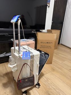 Carry On Luggage’s