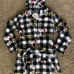 Peanuts Fleece short robe with pockets, hood and belt Size S/M (New)