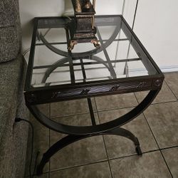 FREE COFFEE TABLE SET 