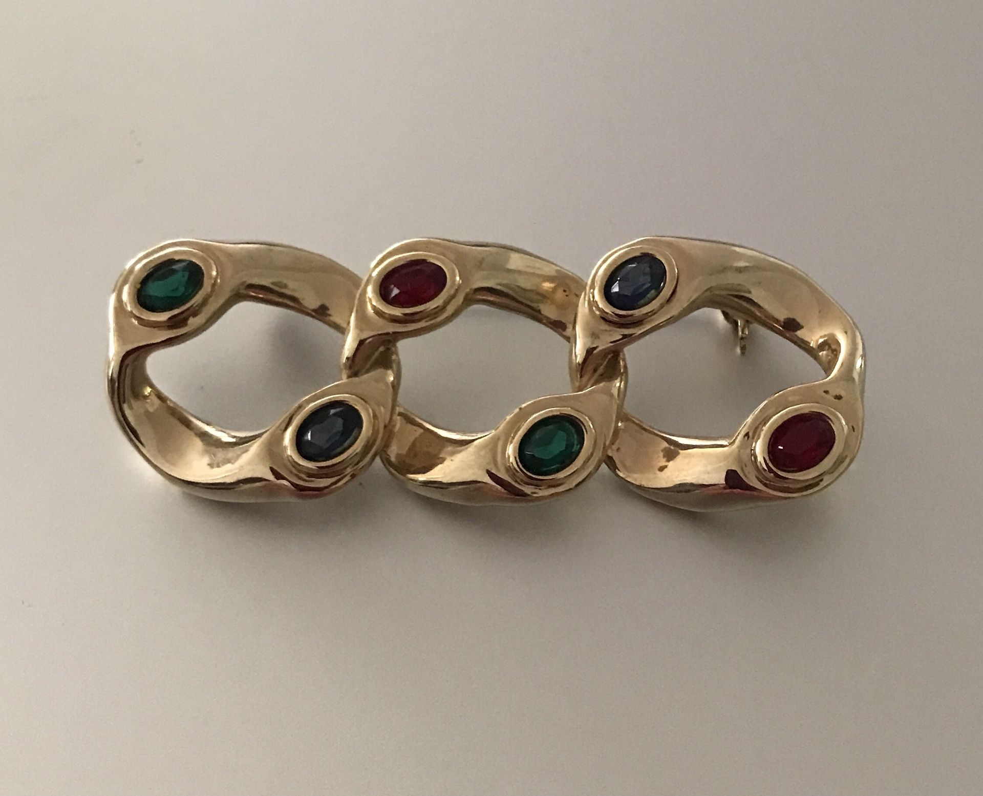 Vintage Multi Color Rhinestone Gold Tone Knot Bar Brooch