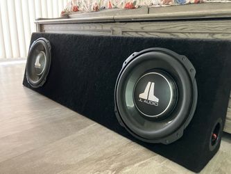 2 10 JL AUDIO TW3 Subwoofers