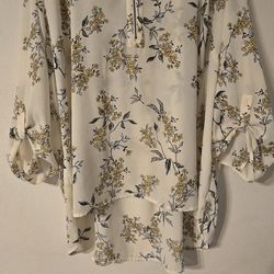 🌼 Cream Floral Blouse with Ruffle Shoulder Detail