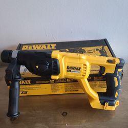 Dewalt 20V Max SDS-PLUS D-HANDLE ROTARY HAMMER 1"