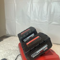 Milwaukee Rapid Charger And 2 Battery XC6.0 