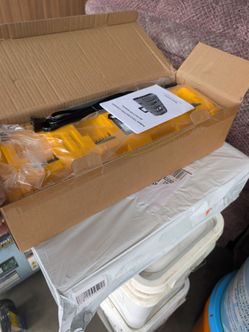 Imitacion DeWalt charger