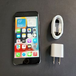 iPhone 8 - UNLOCKED - Like New 