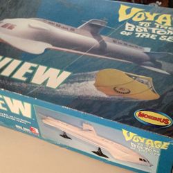 Moebius Voyage To The Bottom Of The Sea Seaview Model Kit