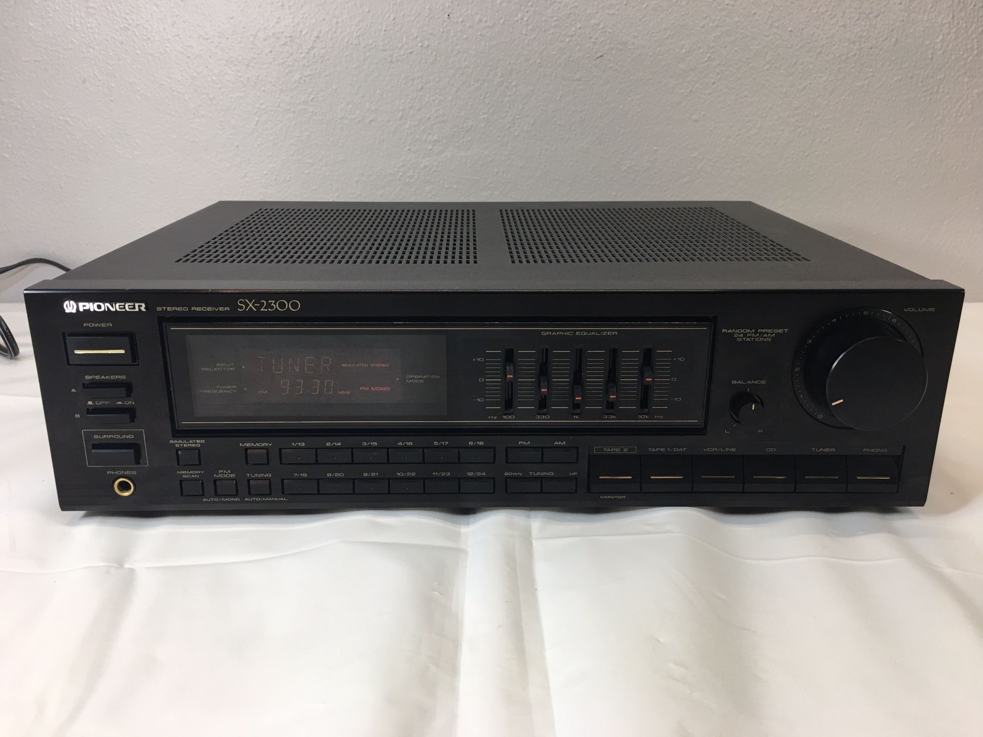 Vintage Pioneer SX-2300 Stereo Receiver. Built-in 5 bands Equalizer ...