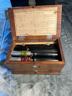 Antique D.D. No. 4 Home Medical Apparatus Kit