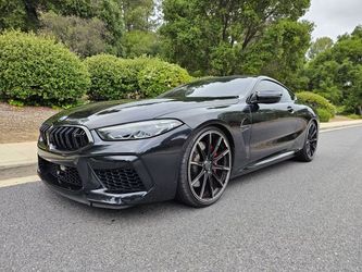 2022 BMW M8