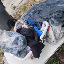 CURB ALERT - FREE CLOTHES