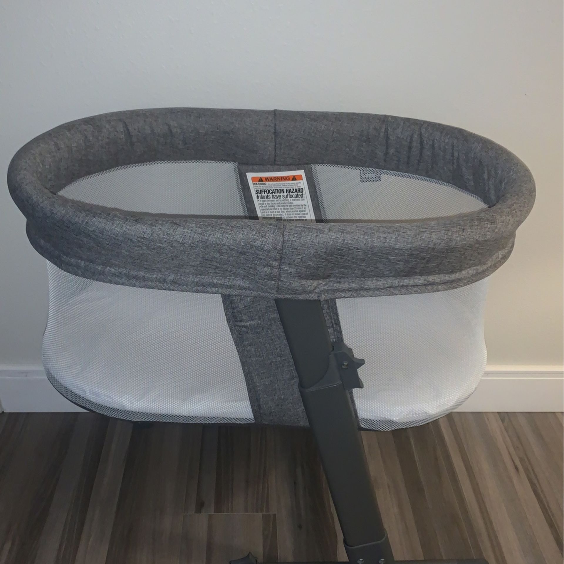 Simmons oval bassinet top