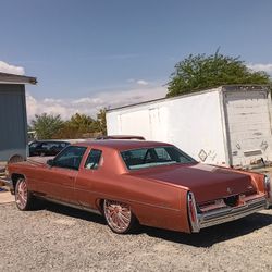 Cadillac Coupe Deville 