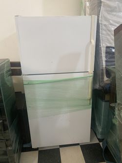 Full Sized Fridge Freezer Combo