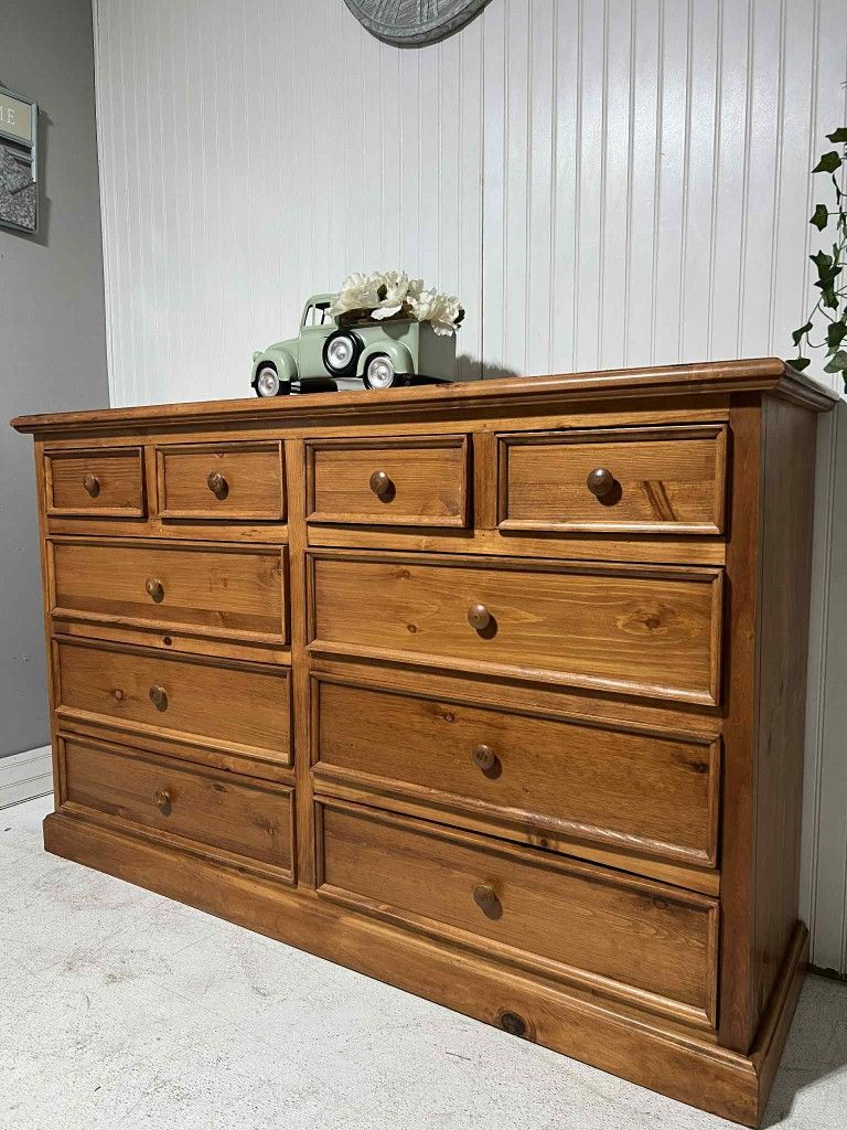 Dresser, Cajonera
