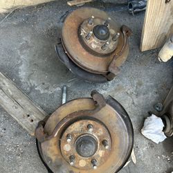 96-04 Mustang V8 Spindles $200