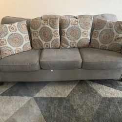 2 SOFA COUCH With Pillows TAUPE-LOVE Bennington Taupe Love used Pick Up 77459 Missouri City Lake Olympia