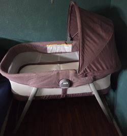 Graco Dream More 2-in-1 Travel Bassinet