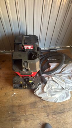 Milwaukee Vacuum