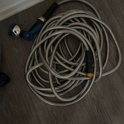 Stainless steel garden hoses 