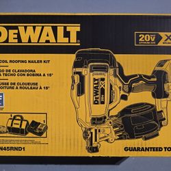 DeWalt 20Volt XR 15° Coil Roofing Nailer Kit 
