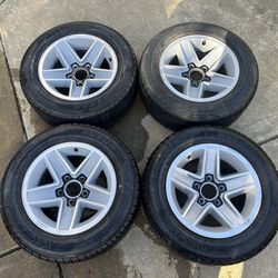 Camaro Z/28 15” 15x7 aluminum wheels silver/gray pair OEM 1(contact info removed)