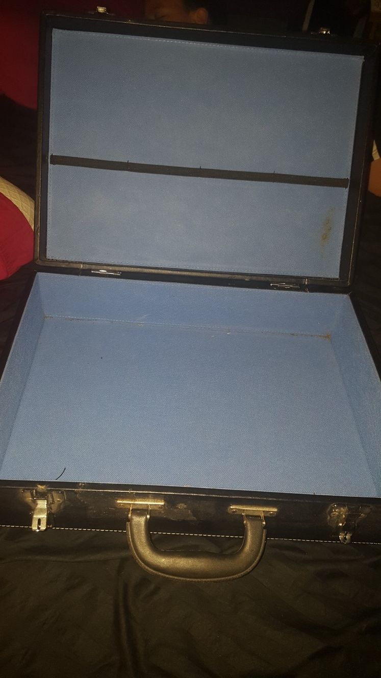 Leather breifcase