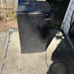 Small Refrigerator 