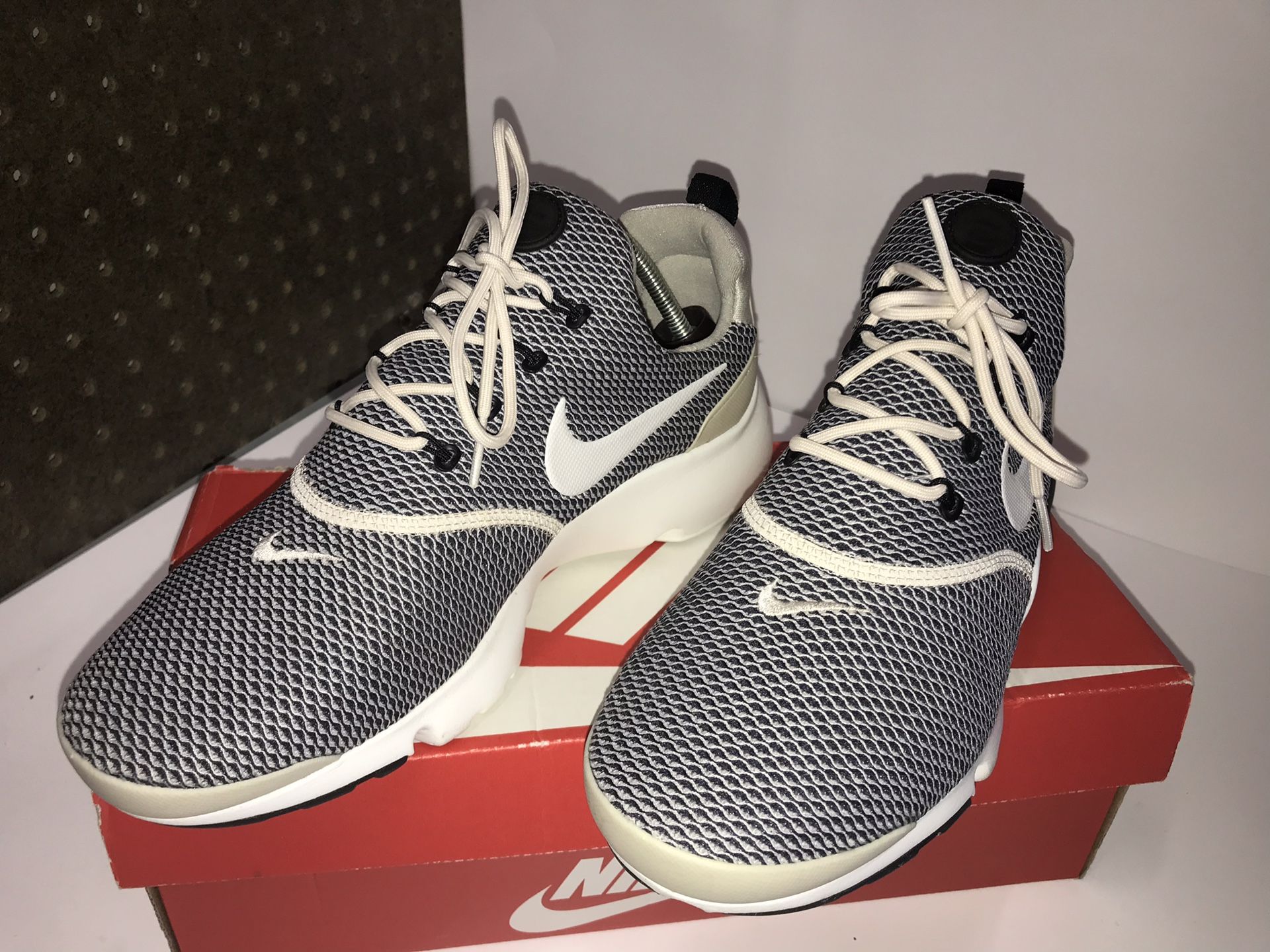 Nike Air~ PRESTO ULTRA FLY SE Run Shoes 910570 100 Women Sz