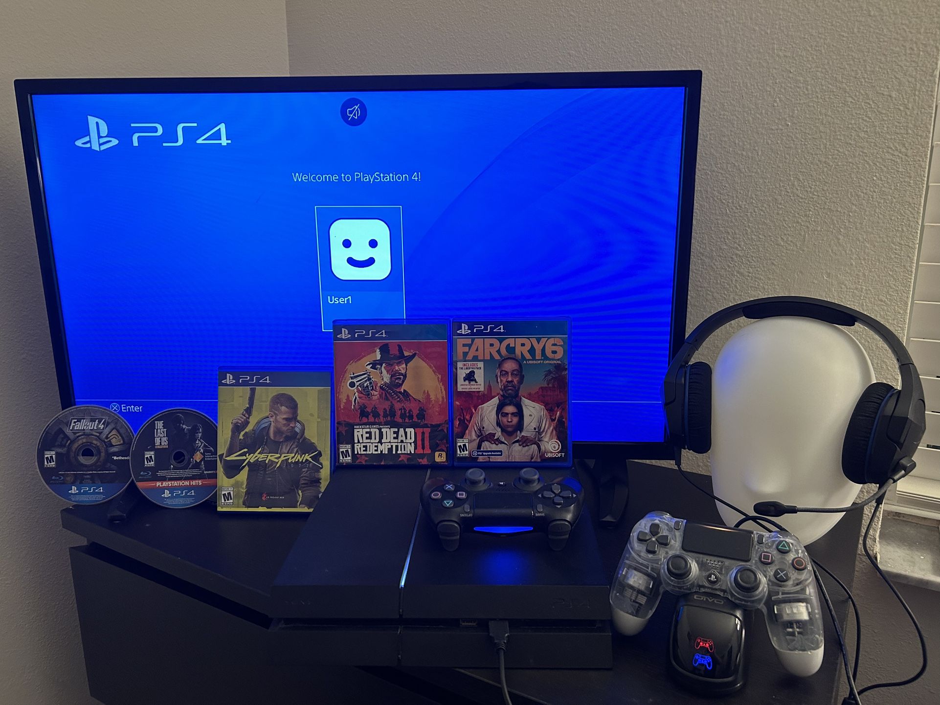 Play station 4 Bundle with Accessories and Classic Games