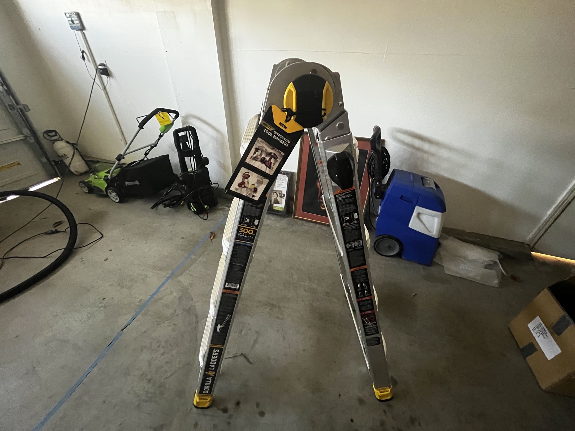Brand New 22 Foot Gorilla Ladder