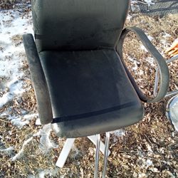 2 Salon Chairs