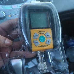 vacuum gauge