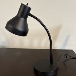 Black Metal Desk Lamp