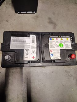 Car battery 12V 95 Ah, CCA 850 A. Mercedes Benz battery.
