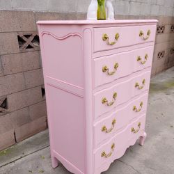 Gorgeous Light Pink French Provincial Dresser