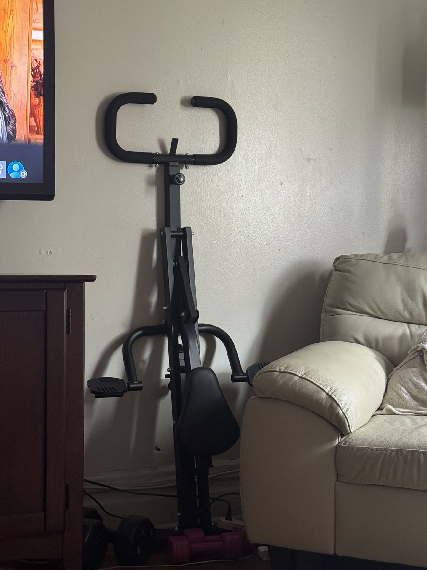 Squat Exercise Machine