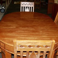 Vintage Round Solid Oak Extendable Dining Table w/ 6 Matching Chairs 