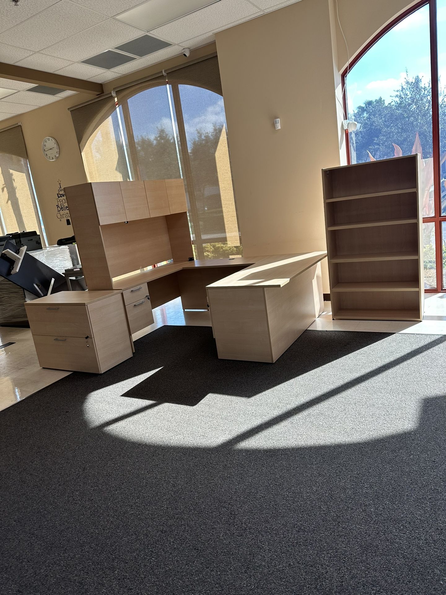 6 Pieces Office Furniture