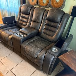 LIVING SPACES Original leather 3 tones of gray color