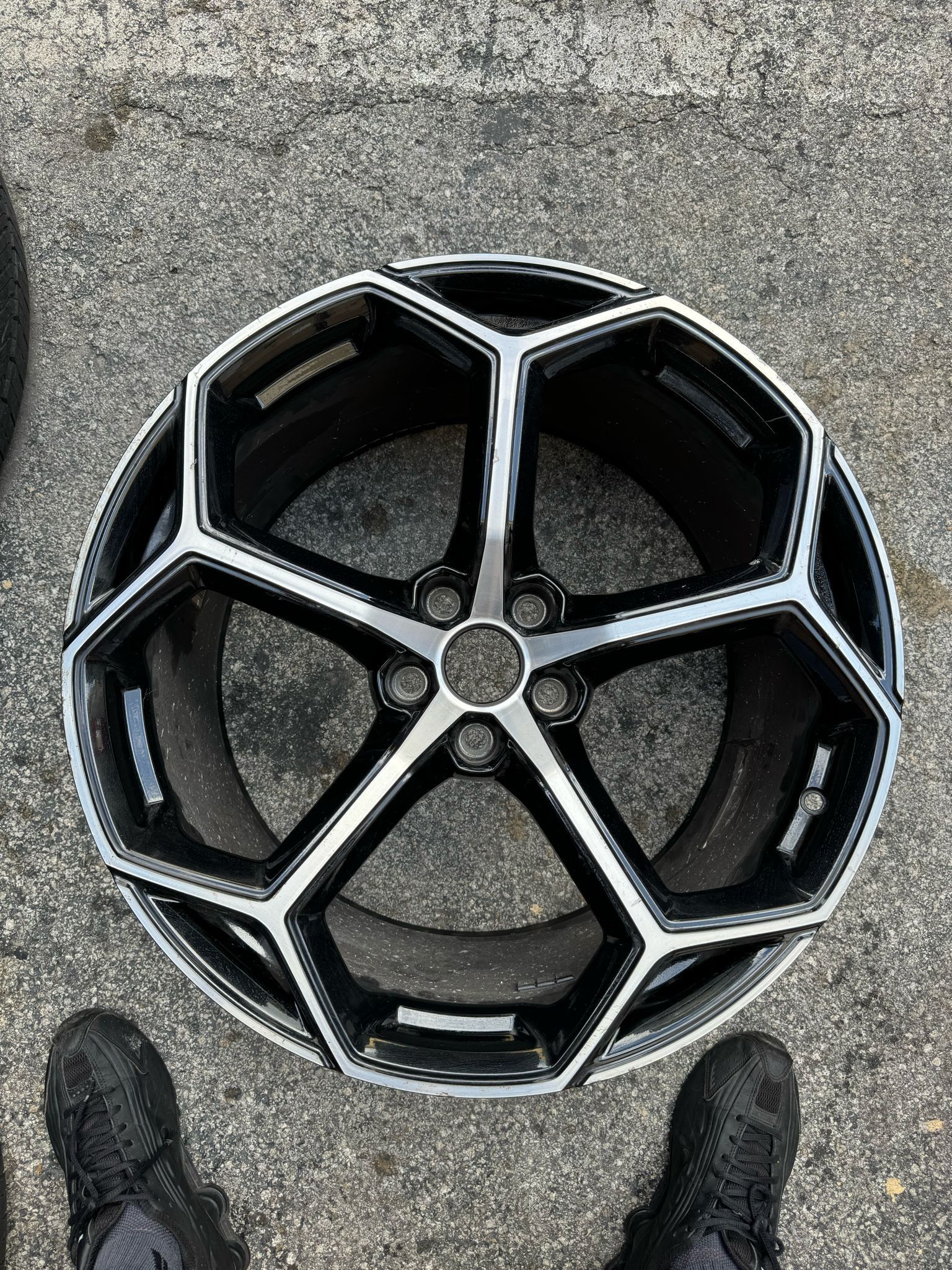 1 Spare Rim 20 Lamborghini 5 Lugs 112 mm