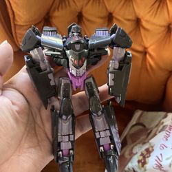 Transformers Generations Megatron 30th Anniversary Deluxe Class Action Figure (missing Hands)