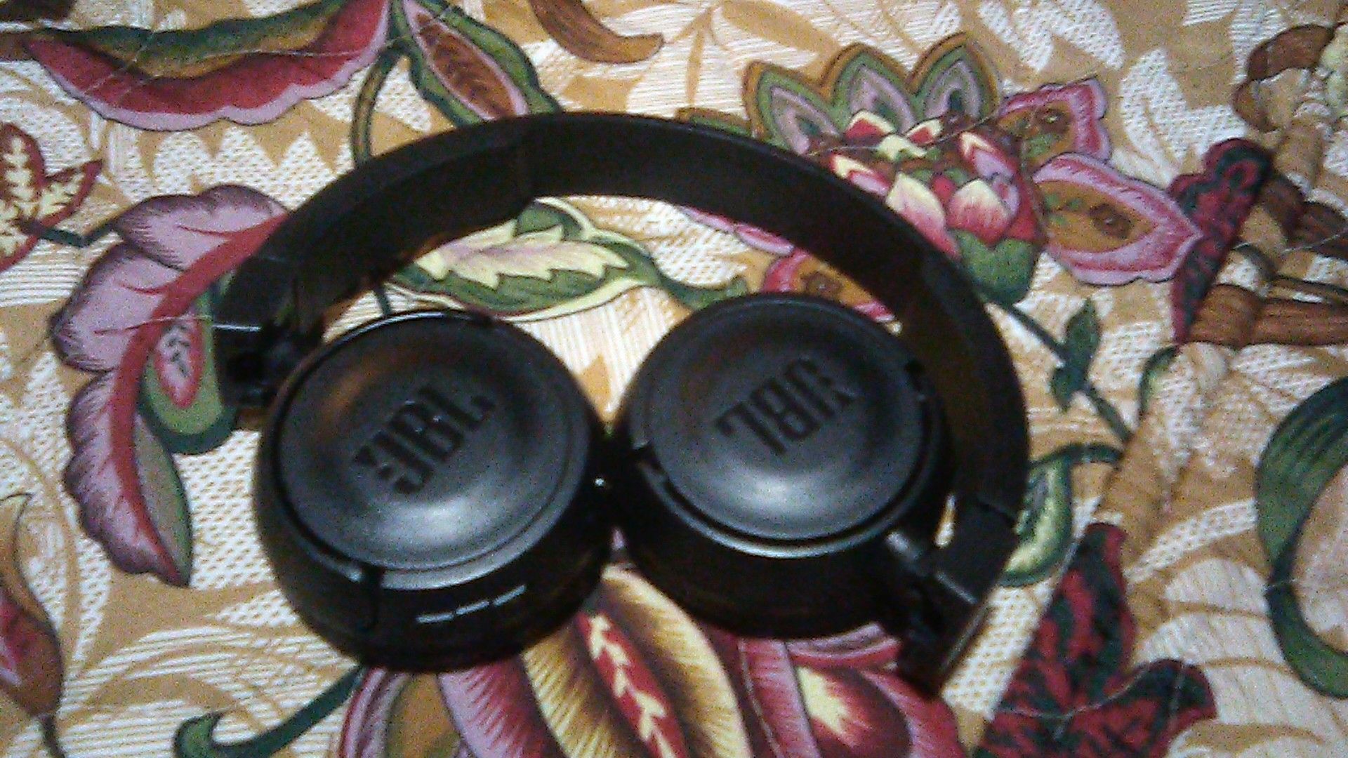 Bluetooth JBL headphones